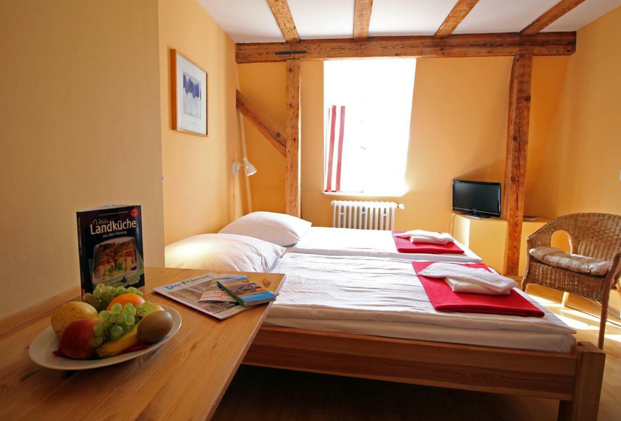Familien- Und Freizeithotel Gutshaus Petkus Exterior foto